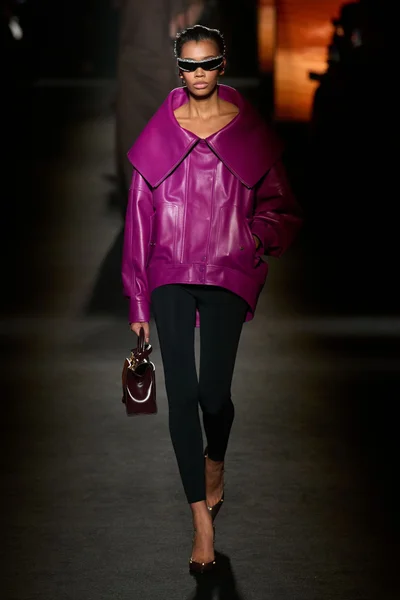 Look 57